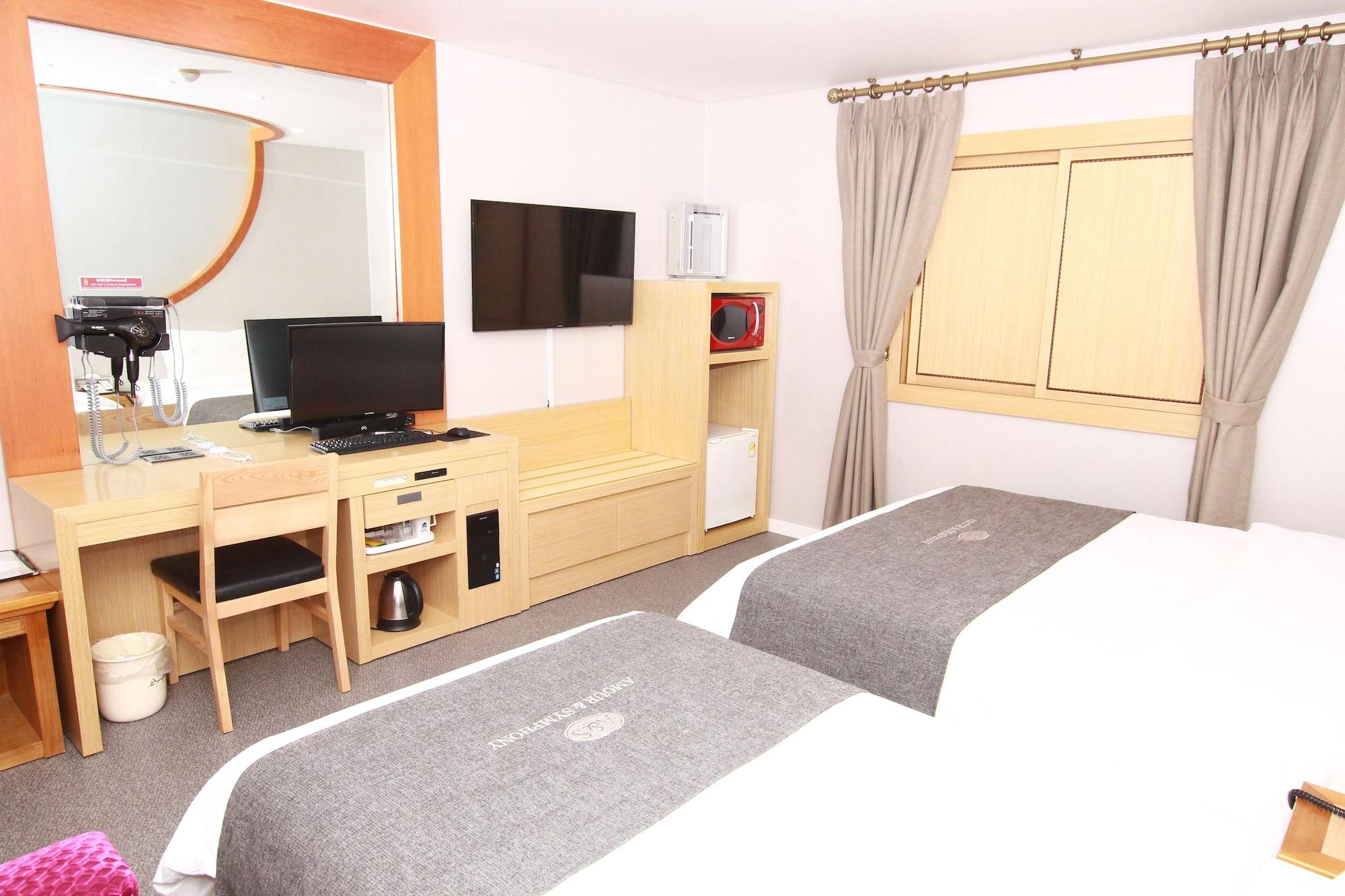 Amour Hotel 3* Suwon