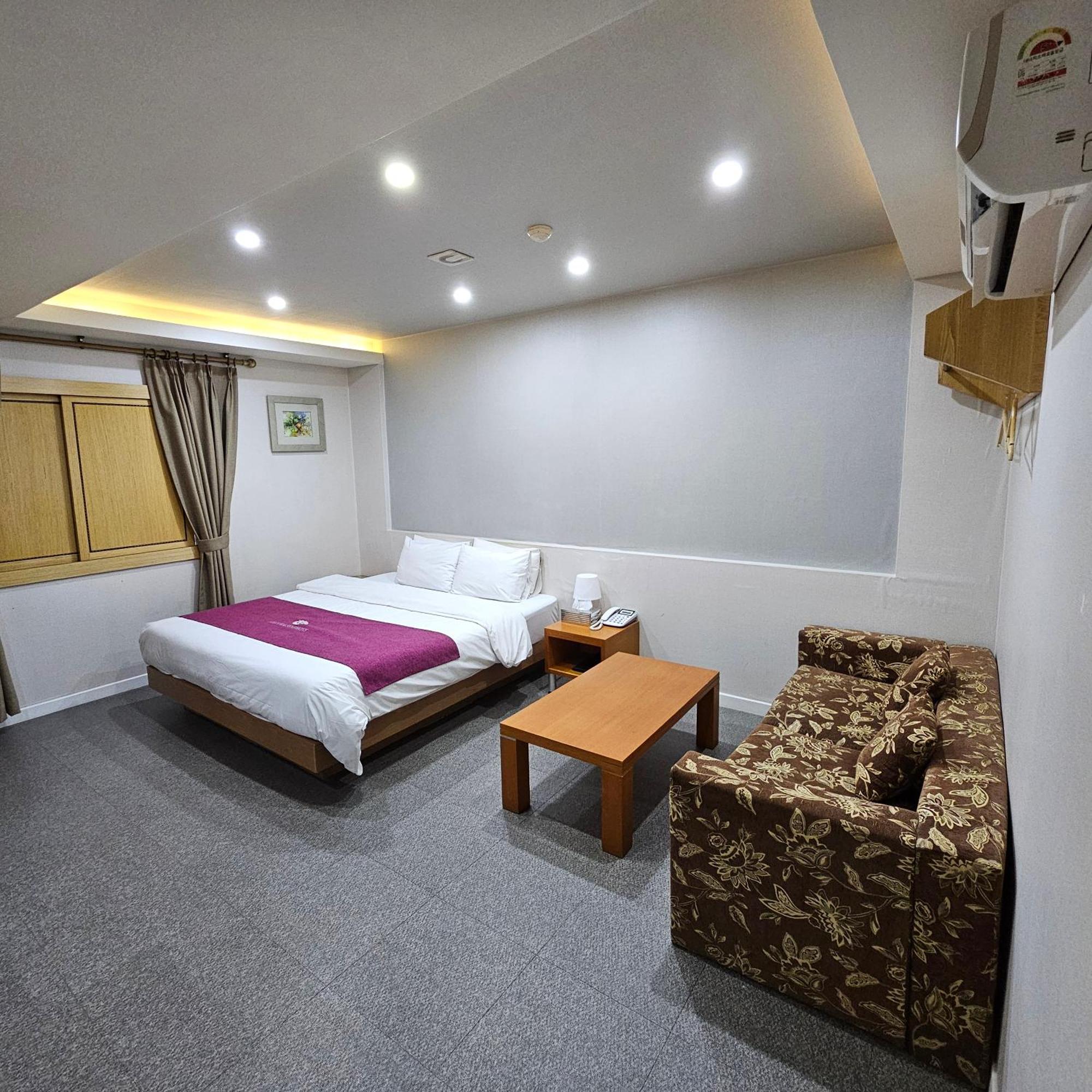 Amour Hotel Hotel 3*